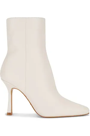 Raye Path Boot in . Size 5.5, 8, 9, 9.5.