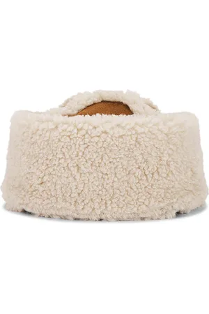 Jakke Arella Shearling Hat Tan in .