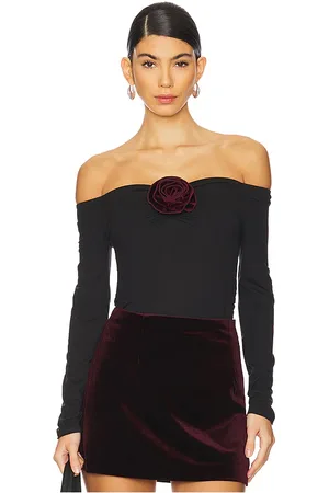 Steve Madden Rosetta Top in . Size M, S, XS.