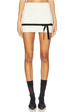 yuhan wang Lace Mini Skirt With Black Bow in . Size M, S, XL.