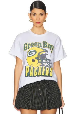Junk Food Packers Throwback Helmut Tee in . Size M, S, XL/1X.