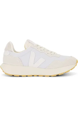 Veja Paulistana Sneaker in . Size 37, 38, 39, 40, 41.