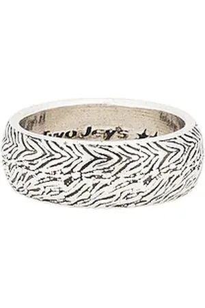 TWOJEYS Zebra Ring in . Size 18, 20, 22.