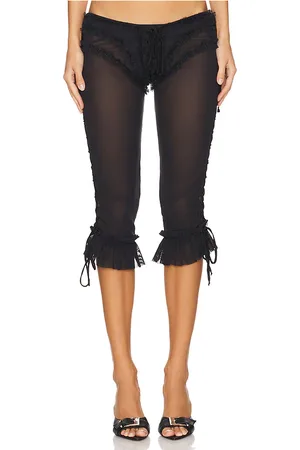 Amor Capri Pants in . Size S.