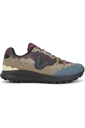 Veja X Pedro Andrade Fitz Roy Sneakers in . Size 8, 8.5.