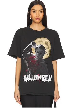 Philcos Halloween Moon Boxy Tee in . Size M, S, XL/1X.
