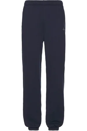 alo Accolade Sweatpant in . Size M, XL/1X.