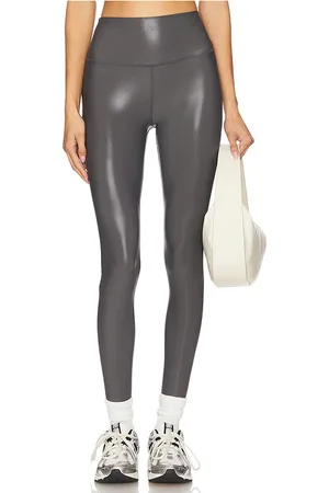 Spiritual Gangster Lotus High Gloss 7/8 Legging in . Size M, S, XS.