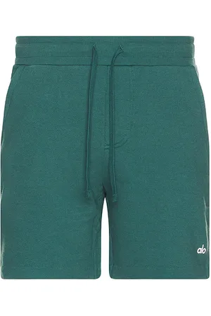 alo Chill Shorts in . Size M, S, XL/1X.