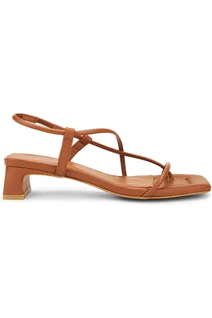 Intentionally blank Anca Sandals in . Size 38, 39.