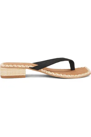 Dolce Vita Barty Sandal in . Size 6, 6.5, 7, 7.5, 8, 8.5, 9, 9.5.