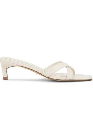 Raye Shea Sandal in . Size 8.