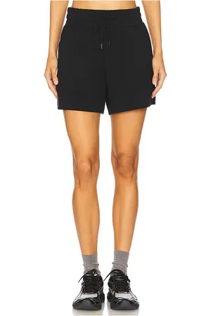 Varley Atrium High Rise Short 4.5 in . Size S, XL, XS.