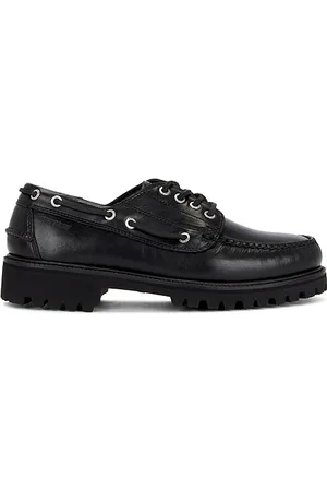 G.H. Bass Ranger Camp Moc In Leather in . Size 8.