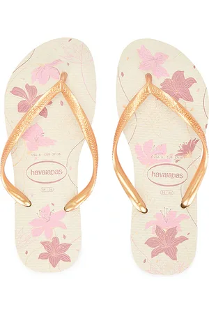 Havaianas Slim Organic Sandal in . Size 37/38, 39/40, 41/42.