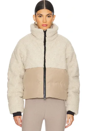 Canada Goose Elora Puffer in . Size M, XL.