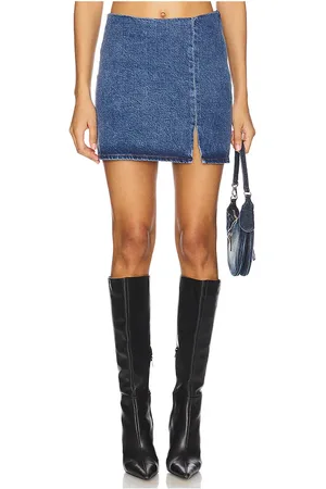 GOOD AMERICAN Denim Mini Skirt in . Size 00, 14, 18, 2, 22, 24, 4, 6, 8.