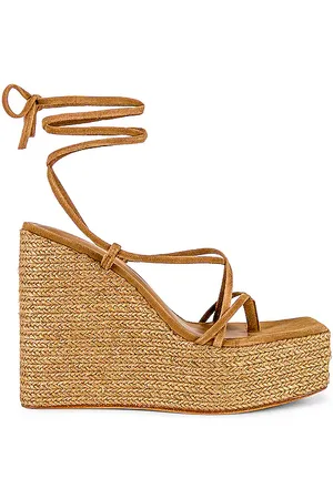 Raye Saige Wedge in . Size 9.5.
