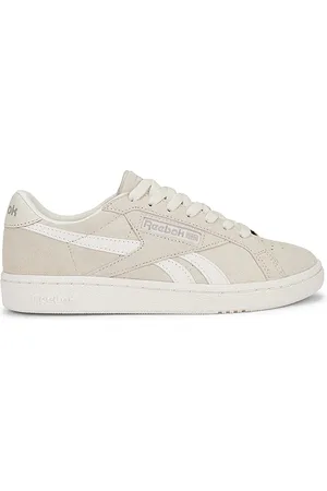 Reebok Heritage Court Sneaker in . Size 6, 6.5, 7, 7.5, 8, 9.