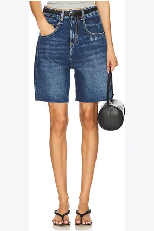 Icon Denim Lea Short in . Size 24, 25, 26, 27, 28, 29, 30, 31, 32.