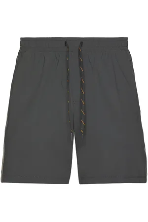 Rhone 7 Pursuit Short in . Size S.