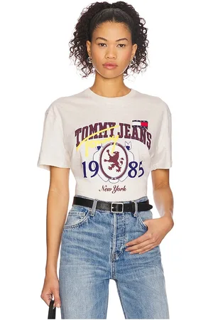 Tommy Hilfiger Varsity Novelty Tee in . Size M, S, XL/1X, XS.