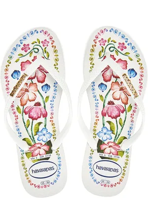Havaianas Slim Tropicalia Vibes Sandal in . Size 39/40, 41/42.