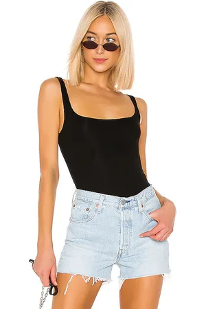 LnA Essential Rib Scoop Tank in . Size M, S.