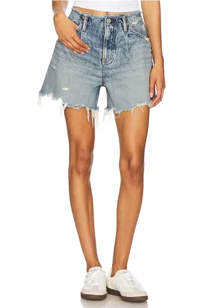 Moussy Ludlow No Belt Shorts in . Size 25, 26, 28, 32.