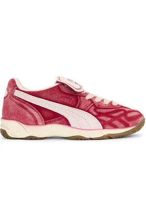 PUMA King Indoor The Neverworn V Sneaker in . Size 11, 12, 13, 8.5, 9, 9.5.