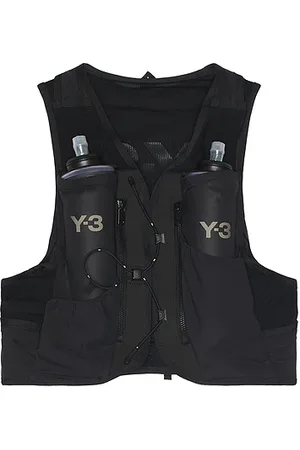 Y-3 Y-3 Run Vest in . Size S.