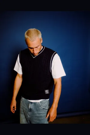 Rusty Neff-V Ribbed Cable Knit Vest