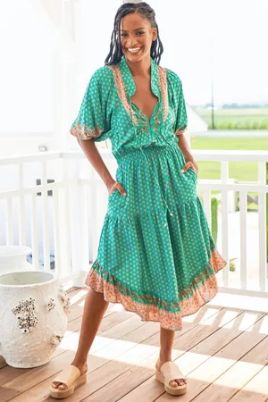 Jaase Jasmine Midi Dress: Mandarin Collar U Hemline Midi Dress in Jade Print