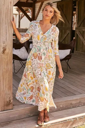 Jaase Indiana Maxi Dress: Lace Back Shirred Waist A Line Dress with Handkerchief Hemline in Fantasy Print