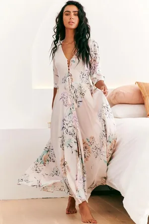 Jaase Indiana Maxi Dress: Lace Back Shirred Waist A Line Dress with Handkerchief Hemline in Blooming Bouquet Print