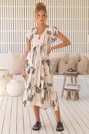 Jaase Tracey Midi Dress: Cap Sleeve Tiered Dress with Waist Tie in Serene Print