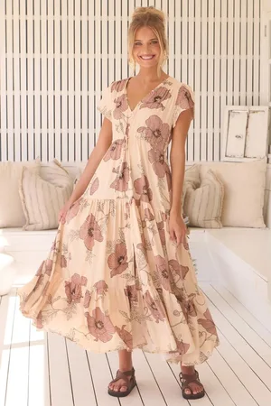 Jaase Melissa Maxi Dress: Pull Tie Waist Dress with Split in April Print