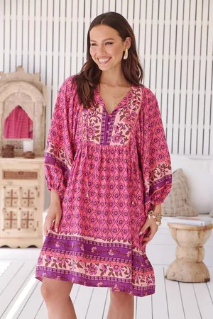 Jaase Adela Mini Dress: Oversized Batwing Smock Dress in Jolene Print