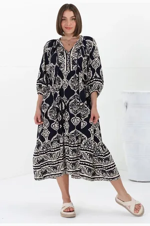 Salty Crush Kamali Midi Dress - Batwing Sleeve Smock Dress with Lace Detailing in Belle Print