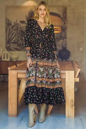 Jaase Stephanie Maxi Dress: V-Neck Buttoned Down Dress with Pull Tie Waist in Eternity Print