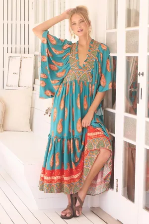 Jaase Raya Maxi Dress: Deep V Neck Frill Collar Batwing Sleeve Dress in Melody Print