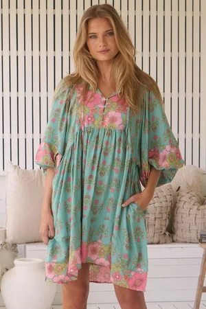 Jaase Adela Mini Dress: Oversized Smock Dress with Batwing Sleeves in Meadowland Print