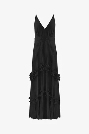 Ro&Zo Sienna V-neck Pleated Woven Maxi Dress