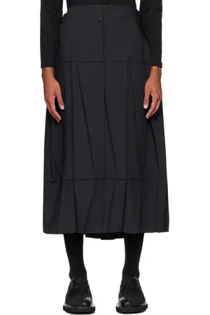Issey Miyake Black Solid Trousers