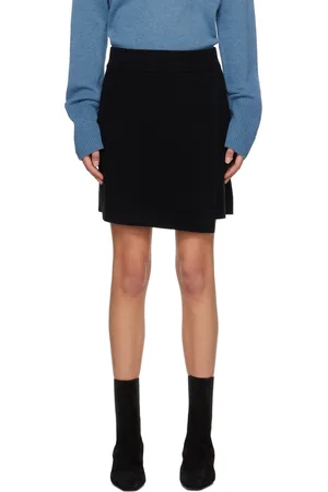 Lisa Yang Black 