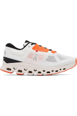 On Running White Cloudstratus 3 Sneakers
