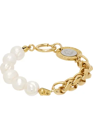 In Gold We Trust Pearl & Logo Clasp Bracelet