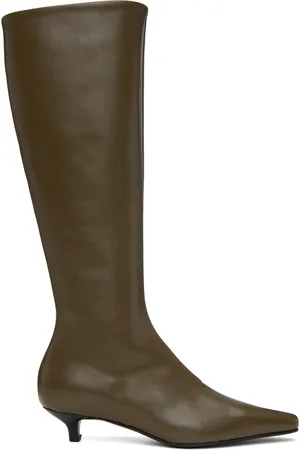 Totême Brown 