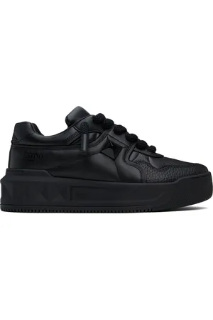 VALENTINO GARAVANI Black One Stud XL Nappa Leather Low-Top Sneakers