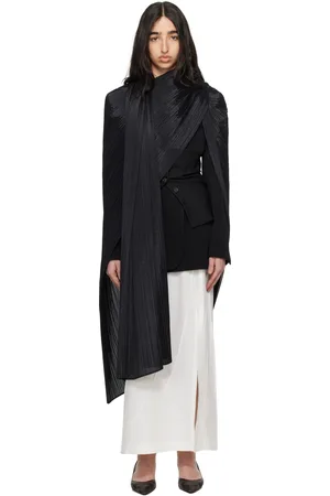PLEATS PLEASE ISSEY MIYAKE Black Basic Madame-T Stole